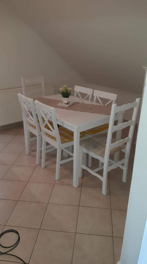 Rege Apartman Alsóörs Eksteriør billede