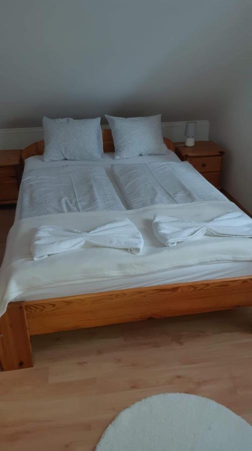 Rege Apartman Alsóörs Eksteriør billede